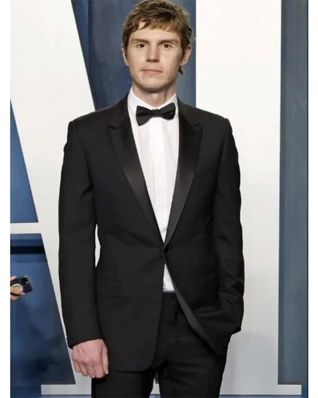 Evan Peters Dahmer Monster The Jeffrey Dahmer Story Black Coat