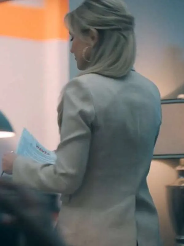 Running Point S02 Isla Gordon Beige Blazer - Image 2