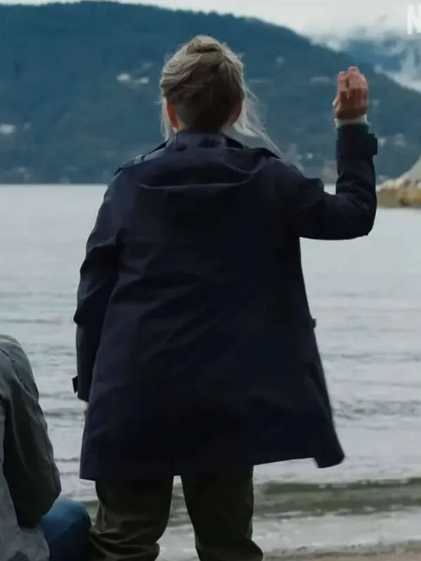 Sally Field Remarkably Bright Creatures Hooded Jacket - Image 3