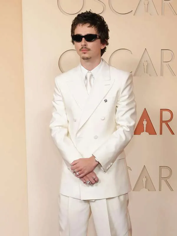 Timothee Chalamet Oscars Outfit