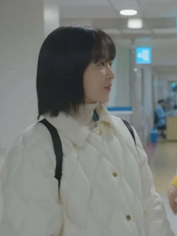 Park Bo-young Our Unwritten Seoul White Puffer Jacket - Image 3