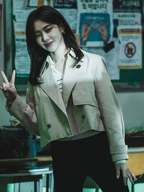 Han Ji-Eun Study Group Beige Cropped Jacket