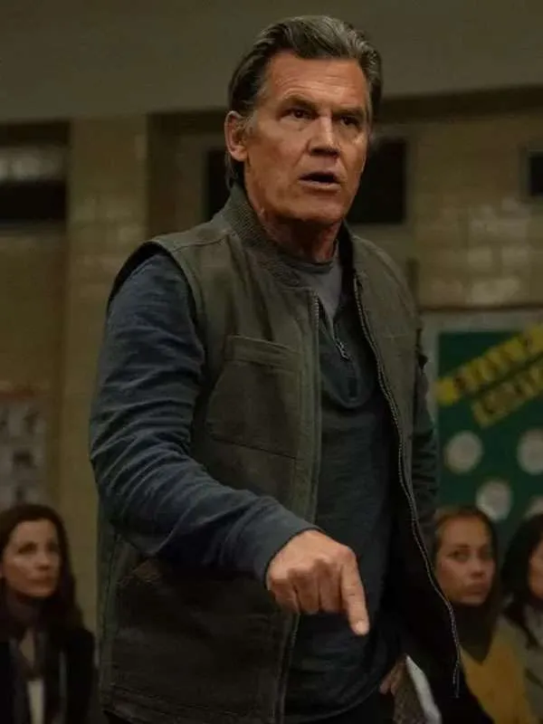 Josh Brolin Weapons 2025 Green Vest
