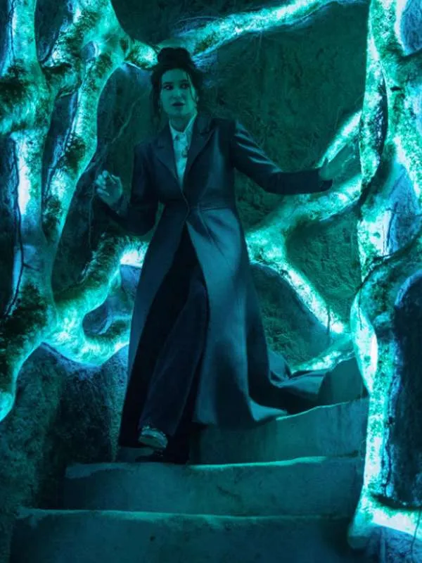 Agatha Harkness Agatha All Along Black Coat - Image 2