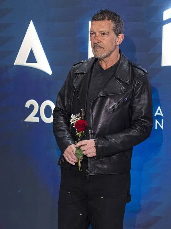Antonio Banderas 2025 Black Leather Jacket - Image 3