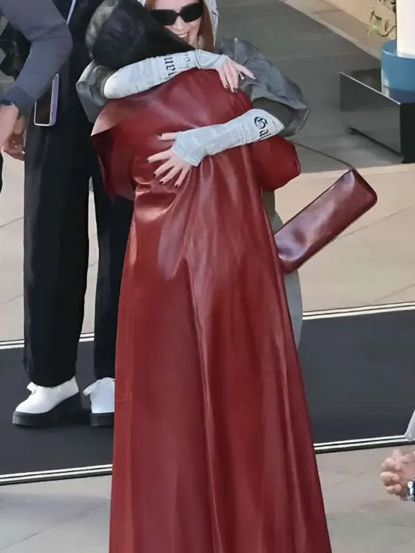 Anne Hathaway The Devil Wears Prada 2 Red Leather Coat - Image 4