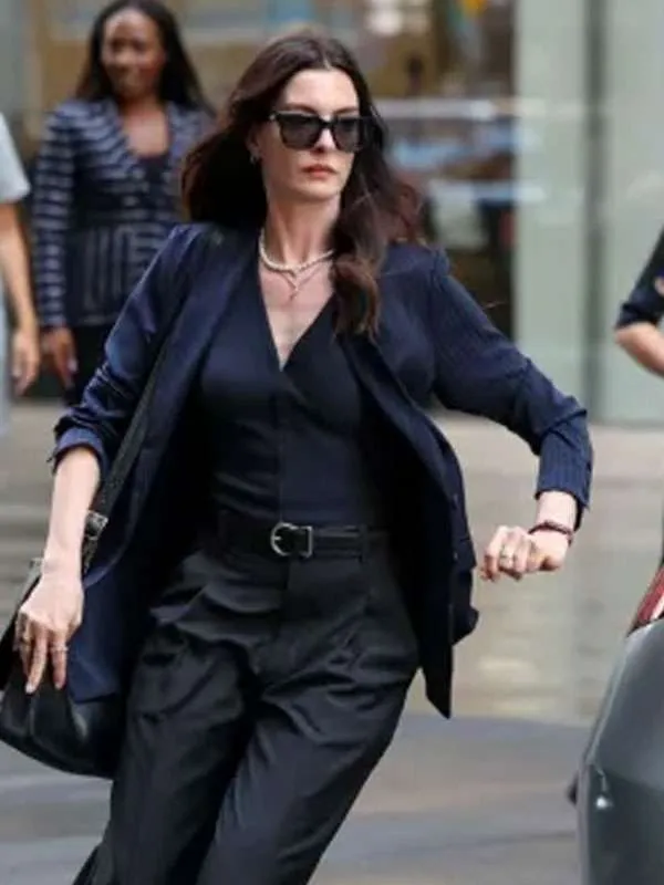 The Devil Wears Prada 2 Anne Hathaway Blue Blazer - Image 4