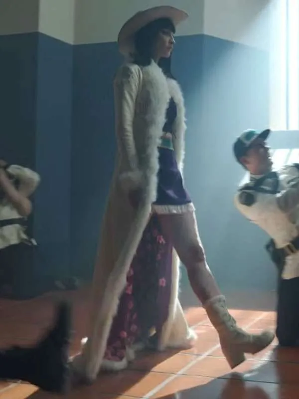 Lera Abova One Piece S02 White Fur Leather Coat - Image 2