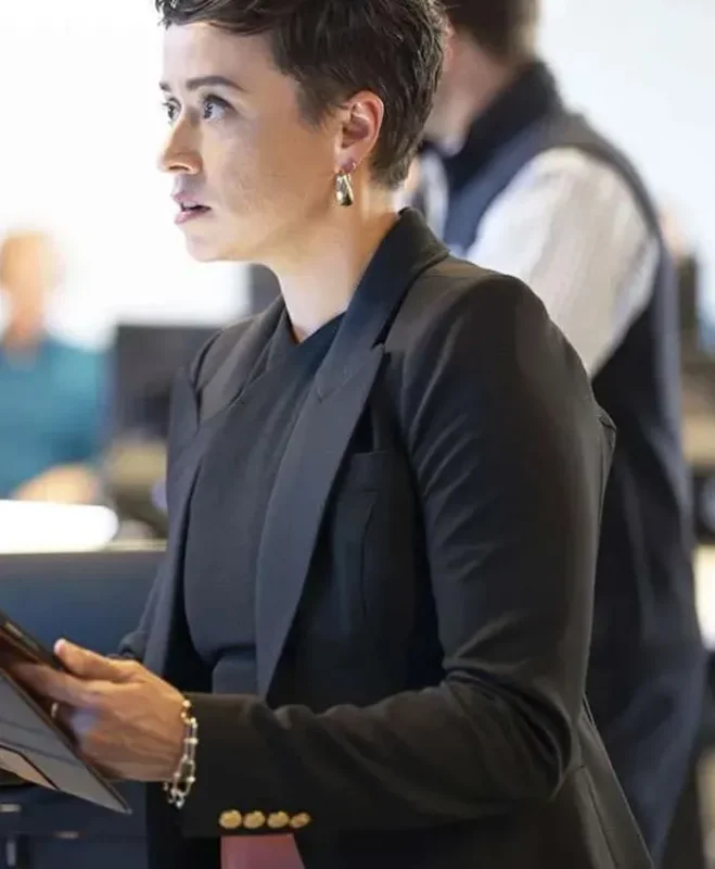 9-1-1 Briana Venskus Black Blazer - Image 2