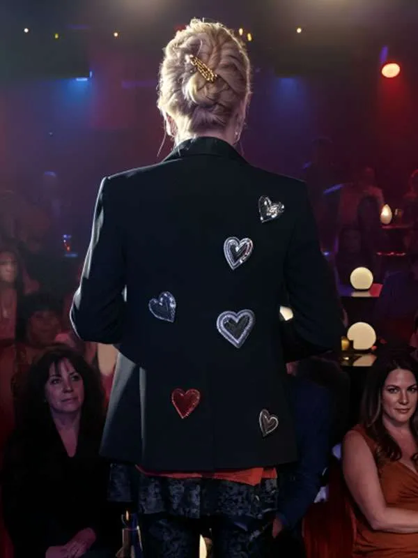 Deborah Vance Hacks S03 Black Blazer - Image 3